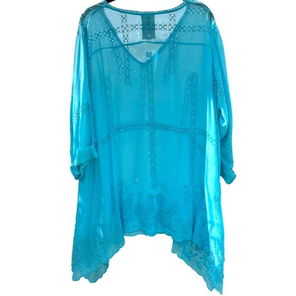 Johnny Was Designer Luxury Boho Chic Pop over with Sleeve tabs Embroidery